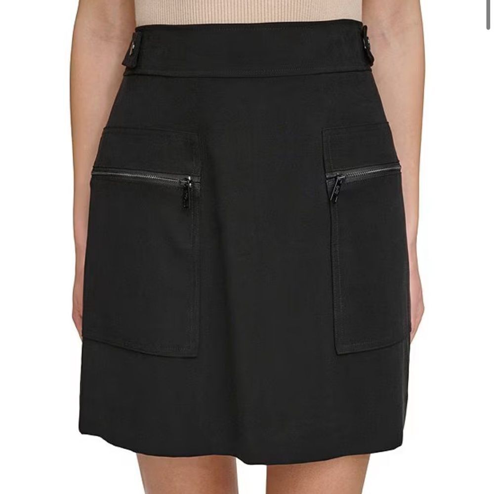 NWOT DKNY Frosted Twill Zip Cargo Pocket Mini Skirt